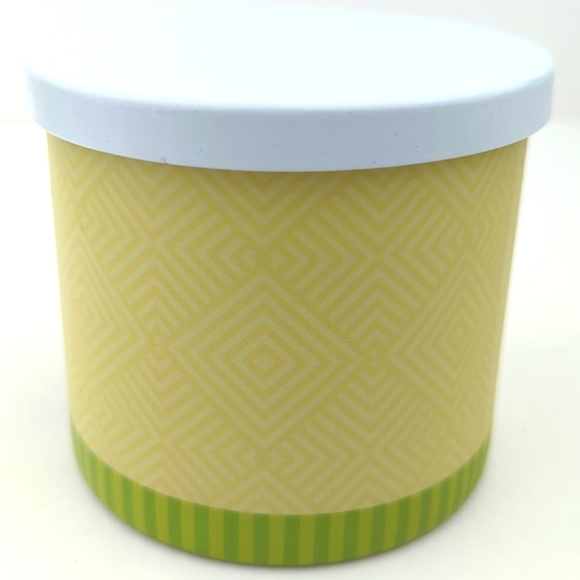 Goose Creek Key Lime Cake Pop 3-Wick 14.5oz. Jar Candle - Picture 2 of 4